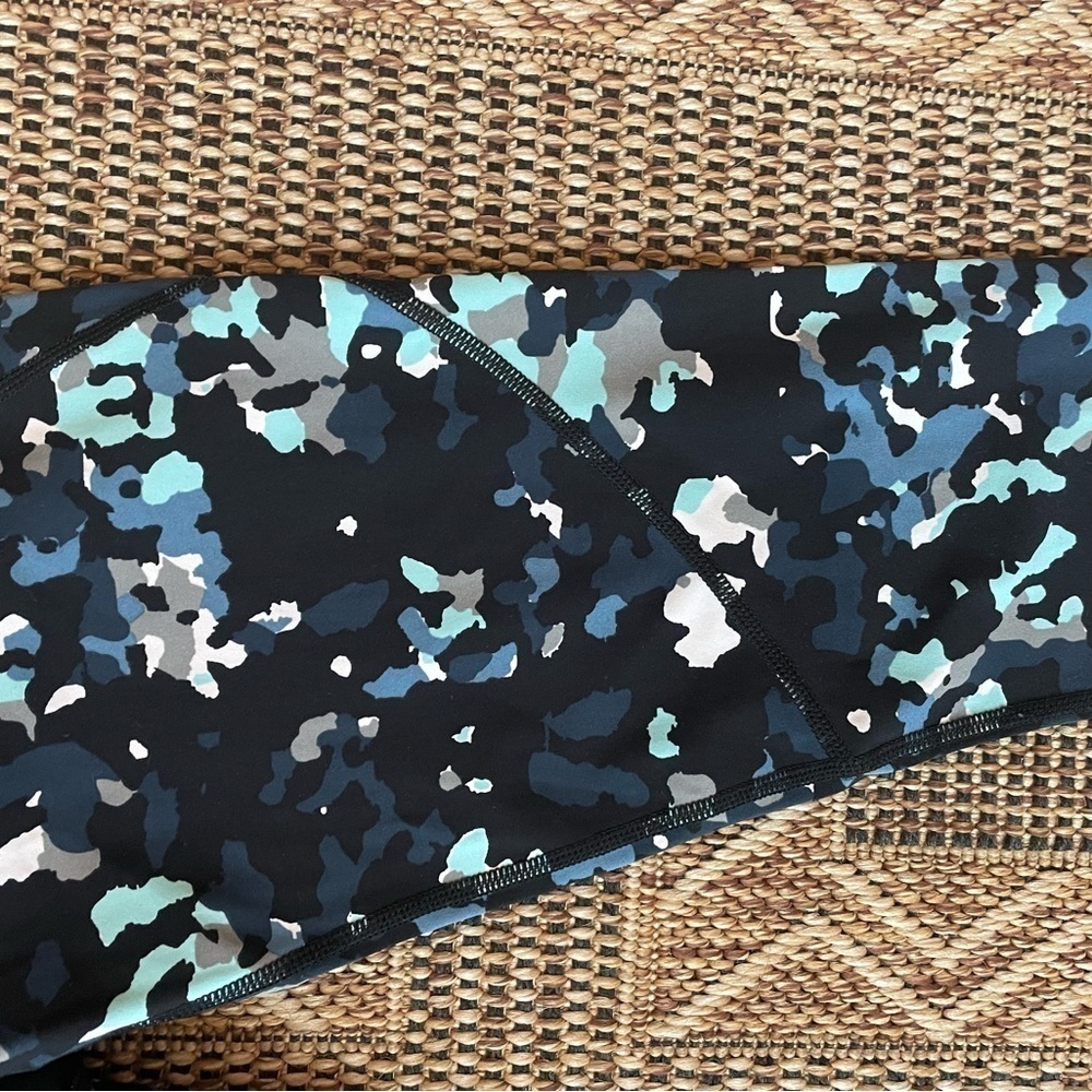 SWEATY BETTY The Power 7/8 Blue Lagoon Camo Workout Legging Size XS - Picture 5 of 6